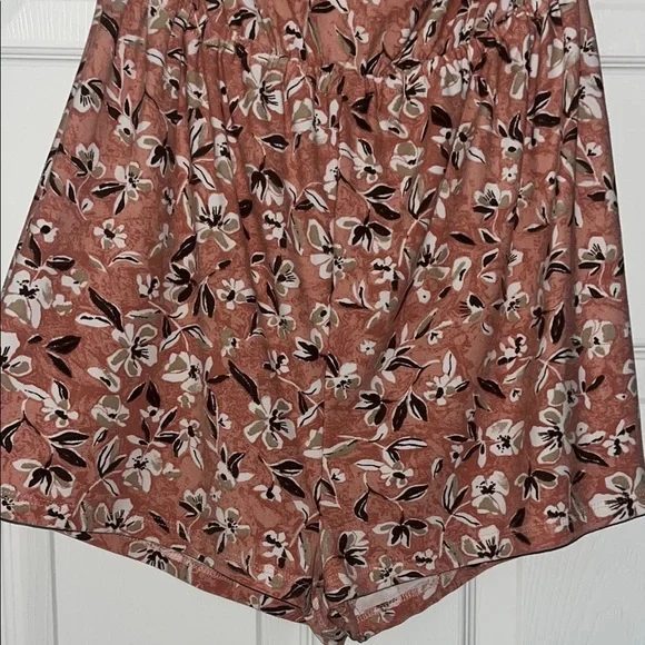 NWOT Ardene Floral Strapless Short Romper - Picture 3 of 5